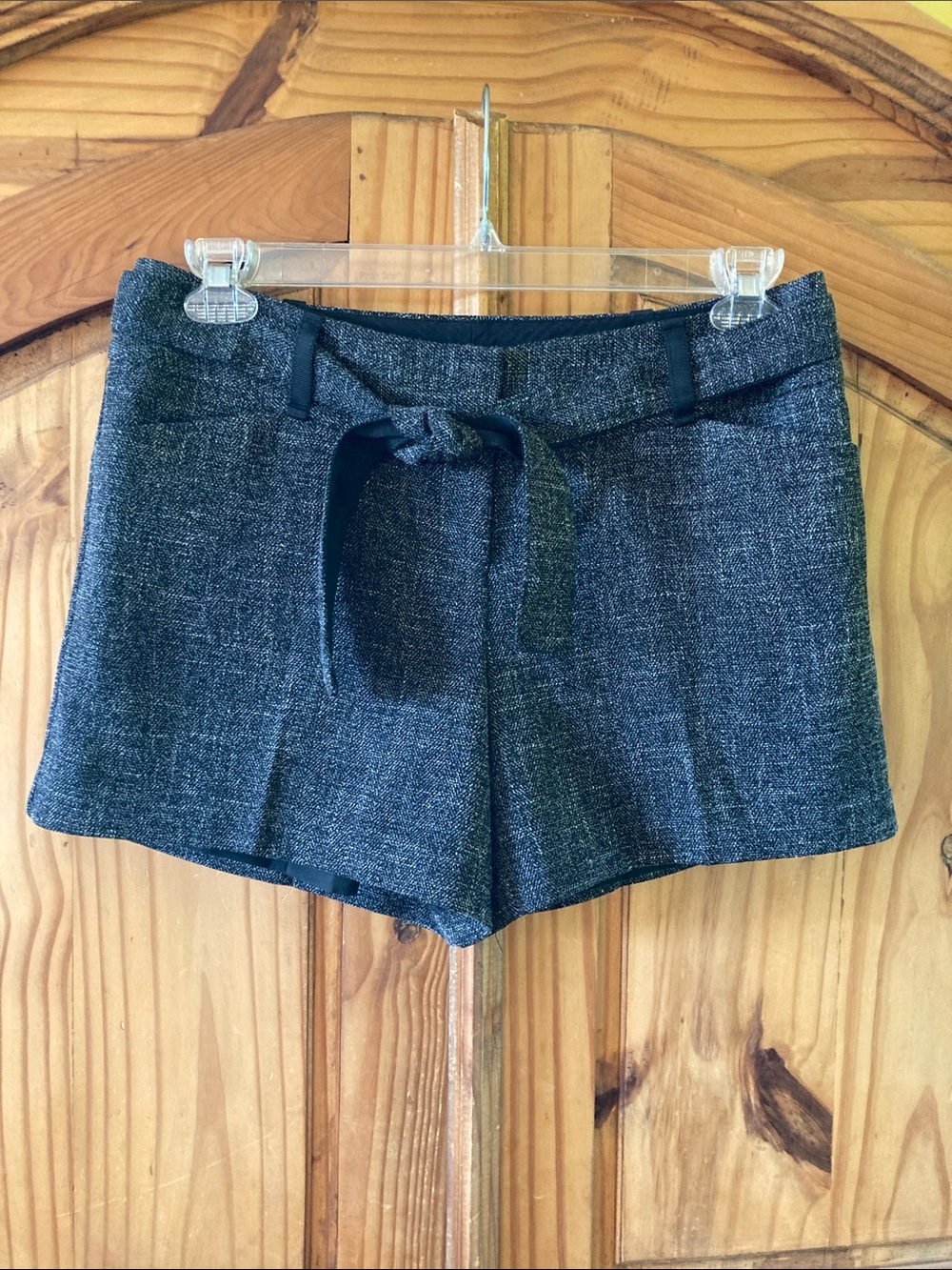 Women's The Limited Drew Fit gray belted cute shorts size 8